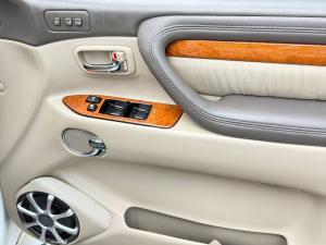 2006 toyota land cruiser cygnus used car online car sale ad - 5, yangon, myanmar