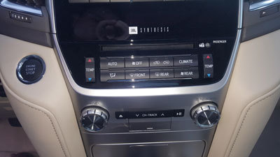 Toyota LandCruiser. USD 178200. Engine 4461cc Diesel.