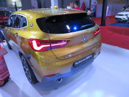 bmw x2 sDrive18i . price 1750 lacs kyats. 3 cylinders engine petrol. 7 speed steptronic transmission