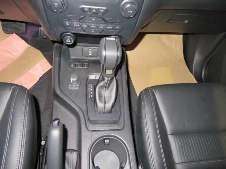 ford ranger xlt. price usd 44000.