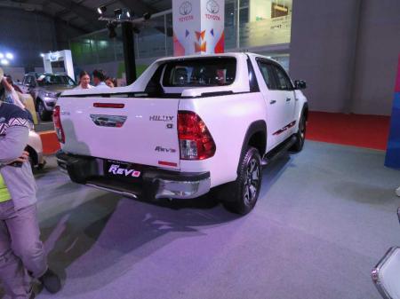 toyota hilux revo. price usd 28300. 2.4 L turbo diesel 4 cylinders. 6 speed manual transmission. wir