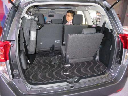 toyota innova. price $35,500. 2.0 L 4 cylinders petrol. electric power steering. power window. audio