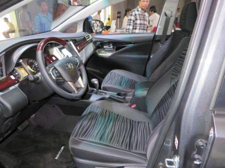 toyota innova. price $35,500. 2.0 L 4 cylinders petrol. electric power steering. power window. audio